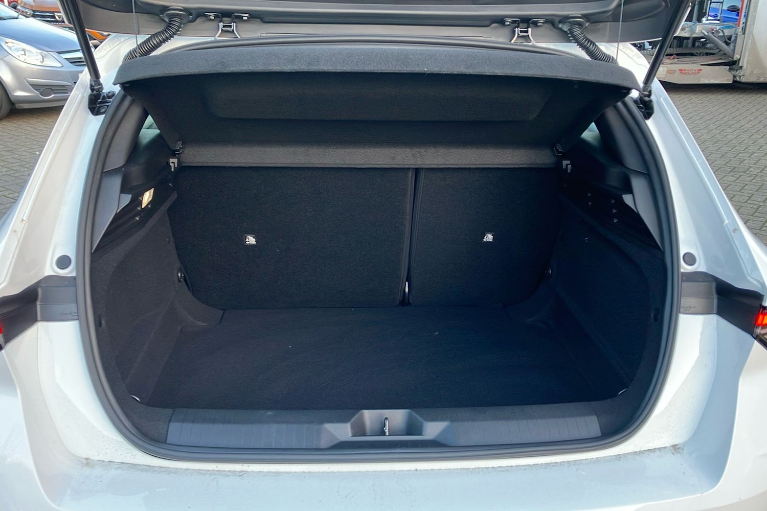 Used Vauxhall Astra 2025 for sale - 76963092: Photo 12