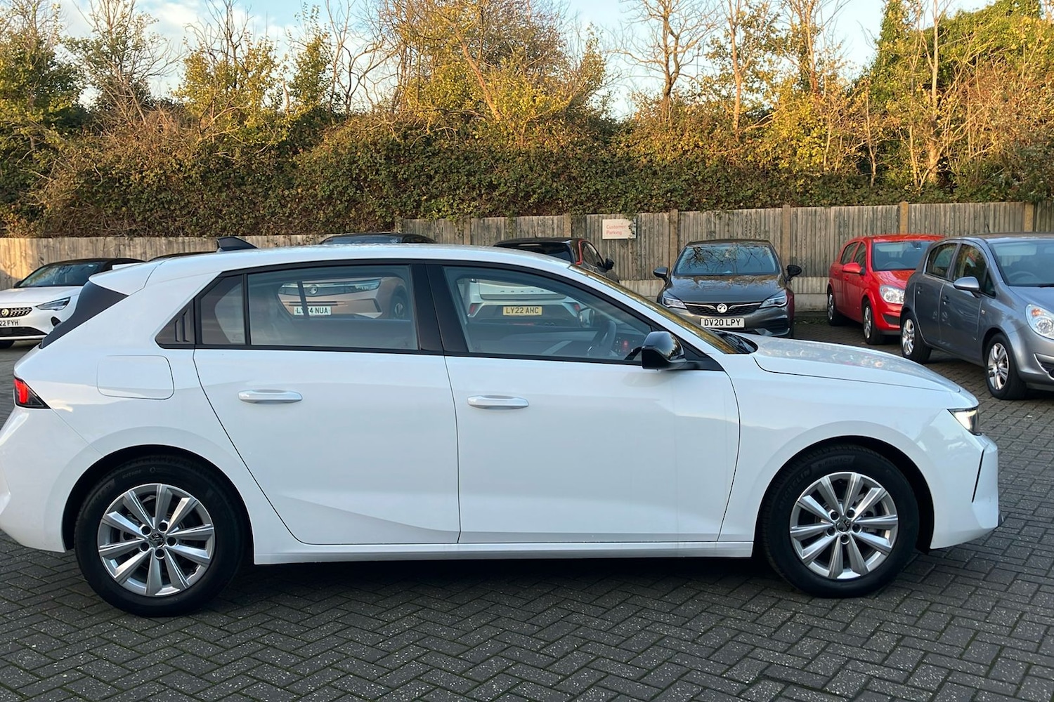 Used Vauxhall Astra 2025 for sale - 76963092: Photo 6