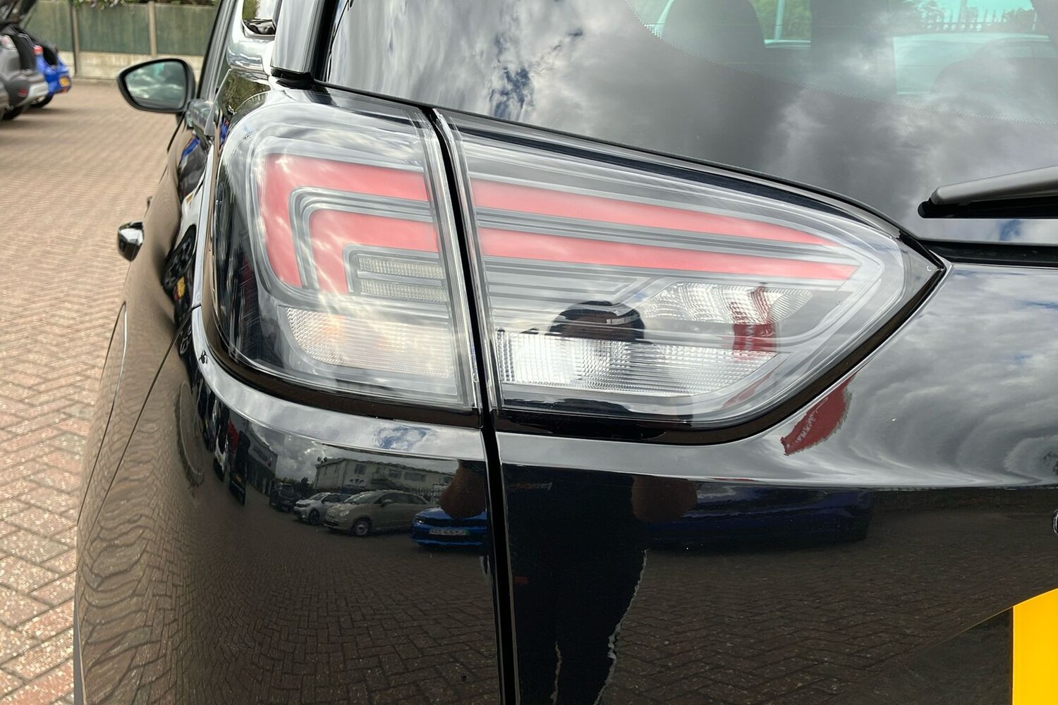 Vehicle 28
