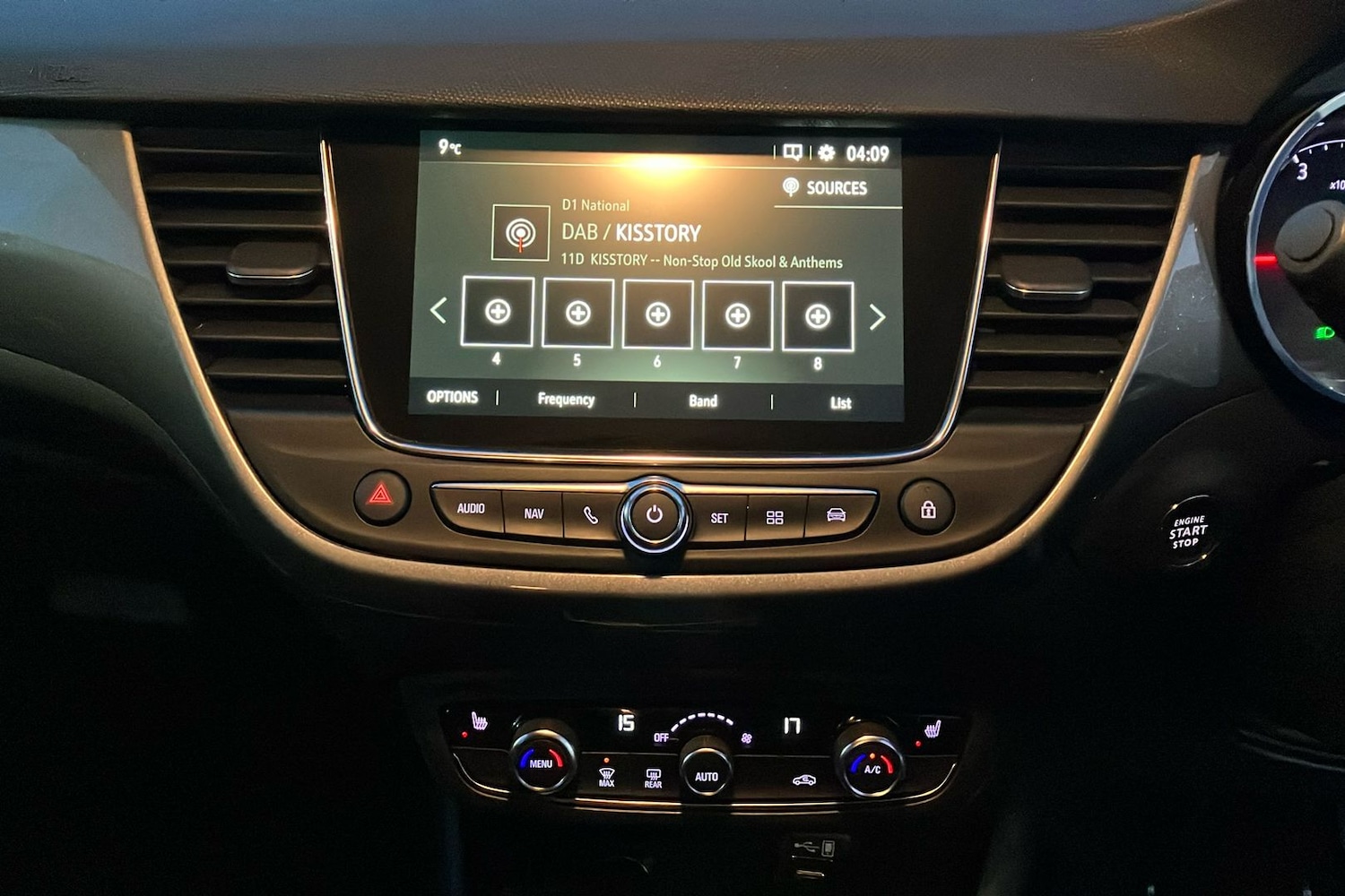 Used Vauxhall Crossland 2022 for sale - 76694066: Photo 14