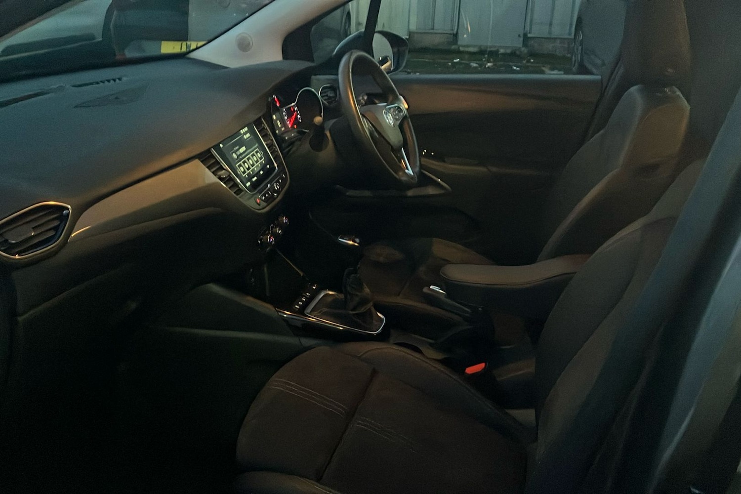 Used Vauxhall Crossland 2022 for sale - 76694066: Photo 3