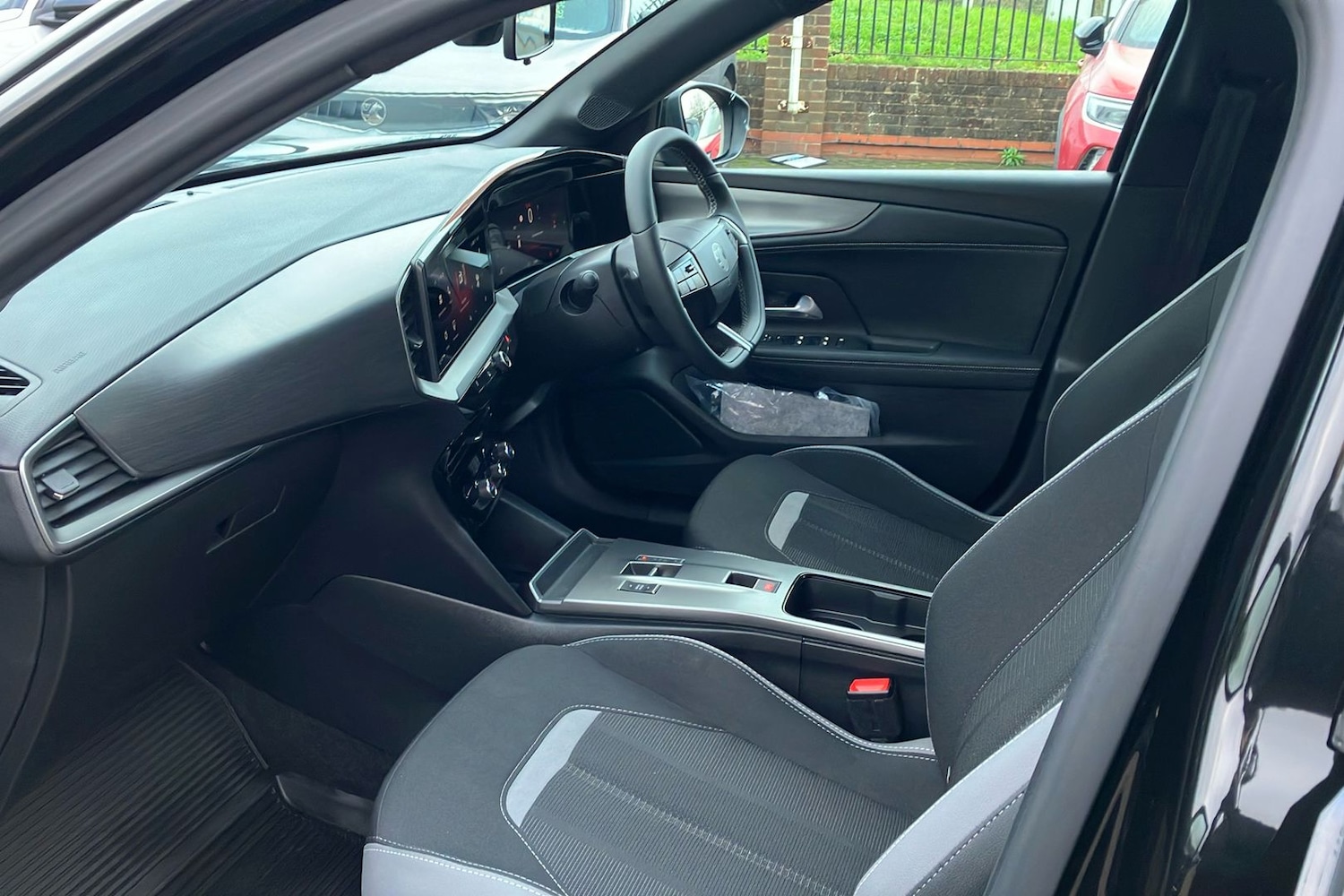 Used Vauxhall Mokka 2025 for sale - 76670727: Photo 3