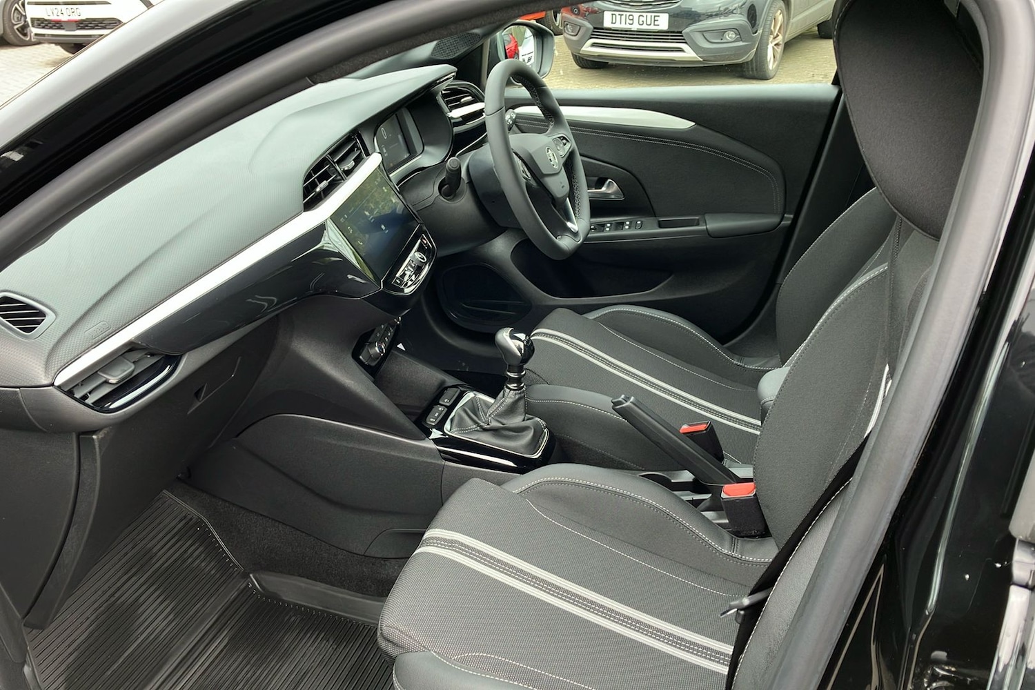 Used Vauxhall Corsa for sale - 78132138: Photo 3