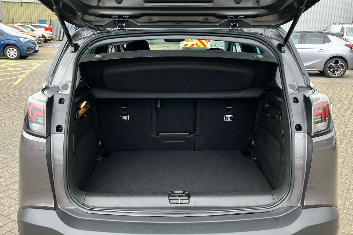 Used Vauxhall Crossland for sale - 78132132: Photo 12