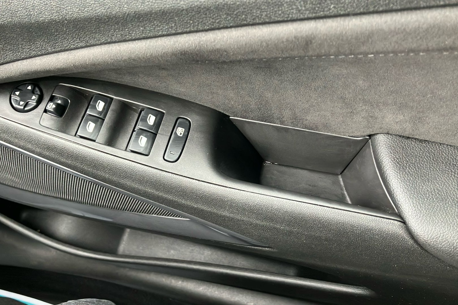 Used Vauxhall Crossland for sale - 78132132: Photo 18