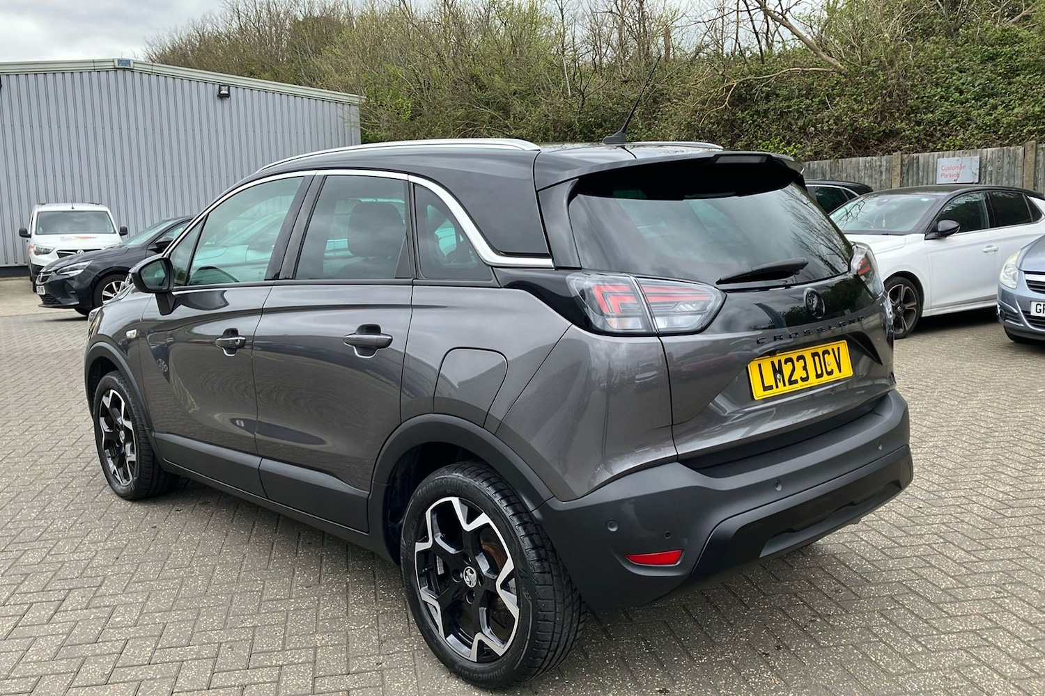 Used Vauxhall Crossland for sale - 78132132: Photo 2