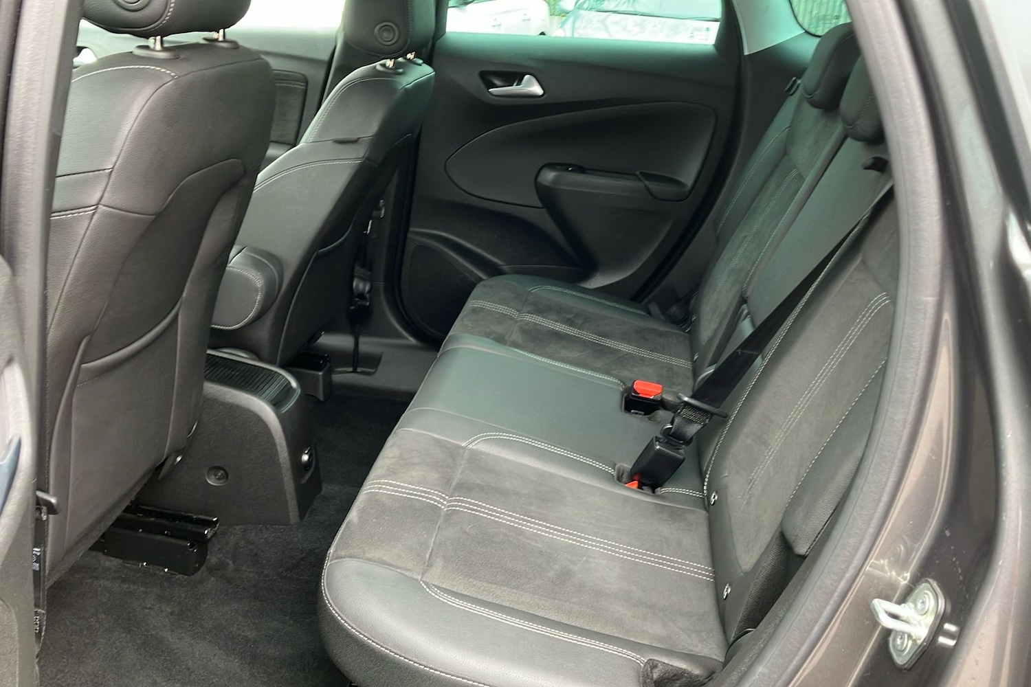 Used Vauxhall Crossland for sale - 78132132: Photo 5