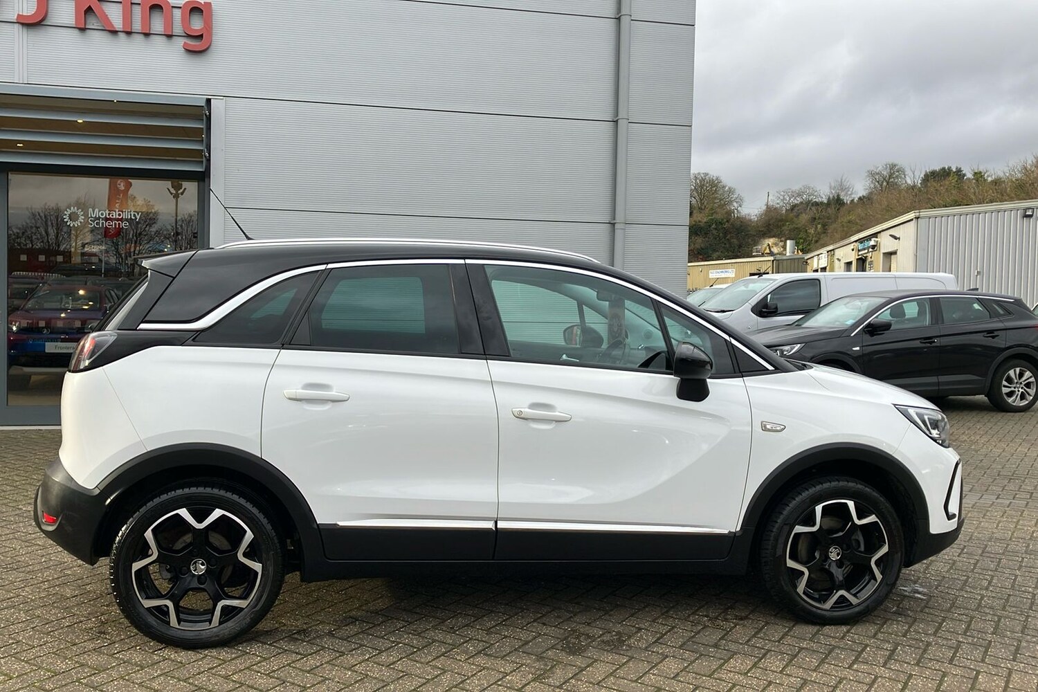 Used Vauxhall Crossland 2022 for sale - 76718622: Photo 6