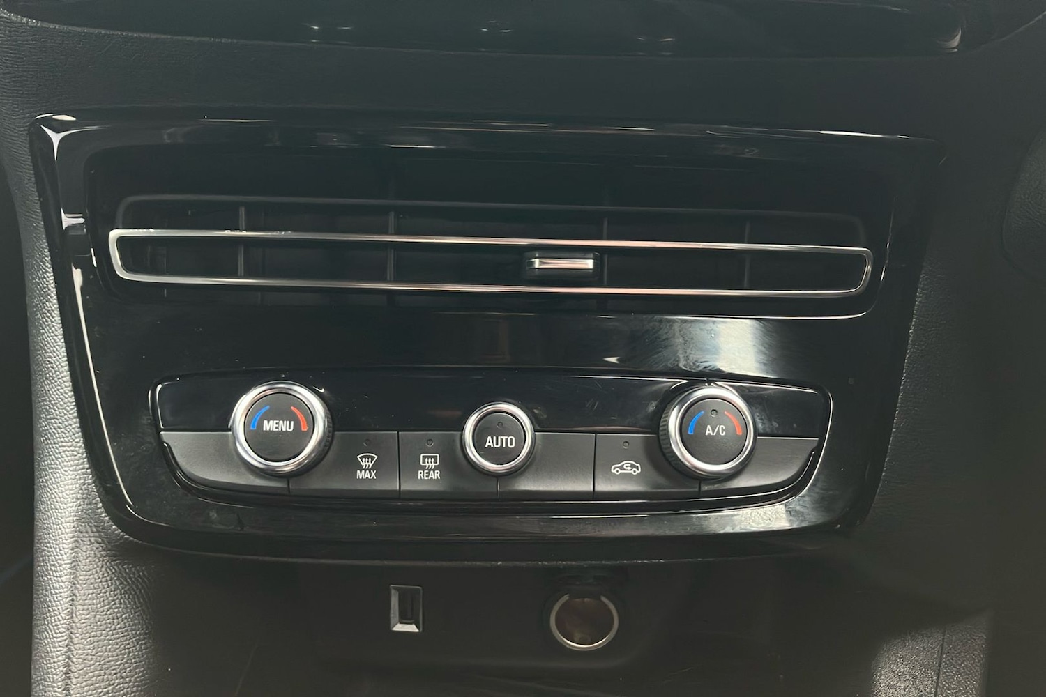 Used Vauxhall Mokka 2023 for sale - 77744026: Photo 40