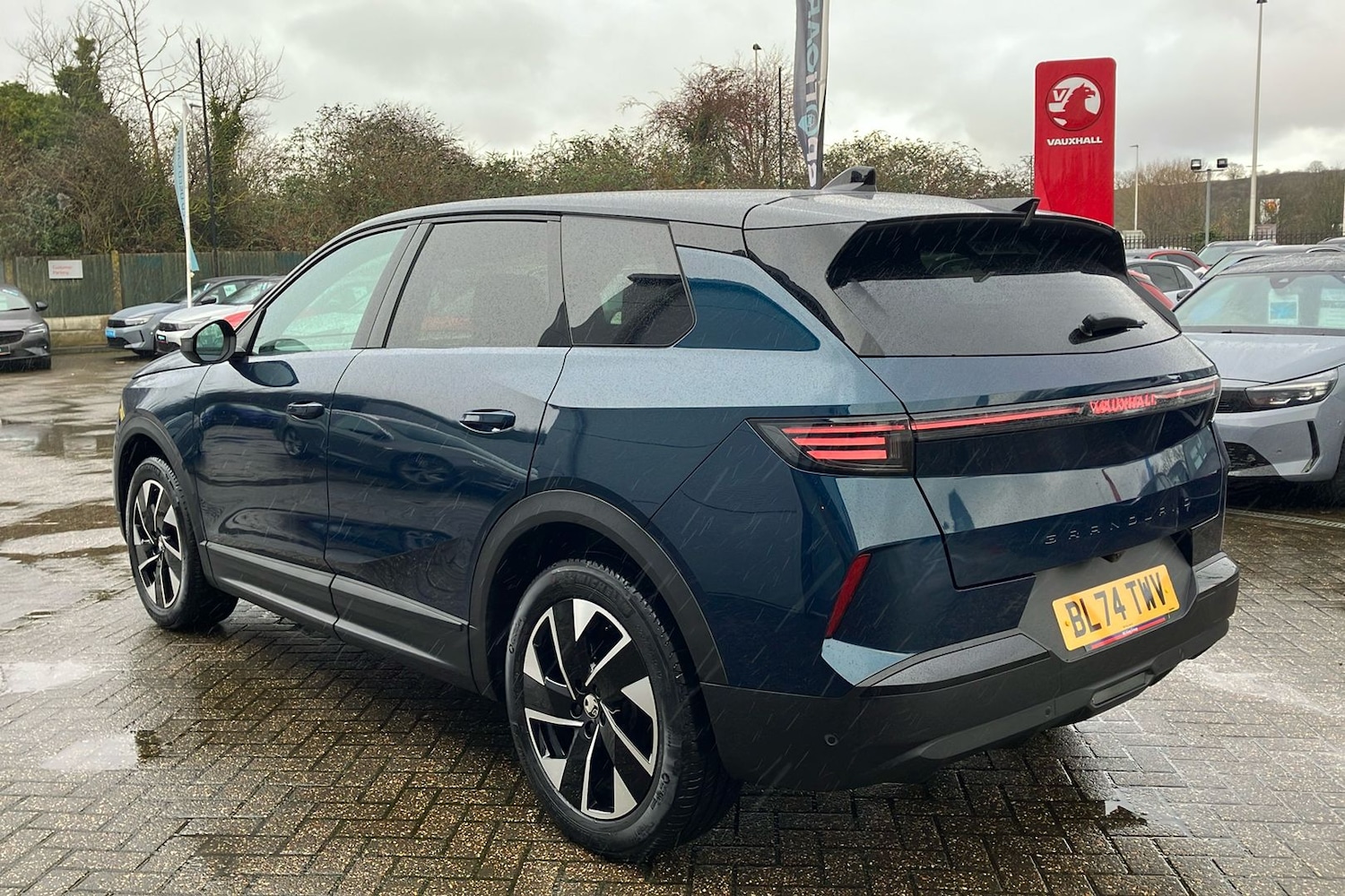 Used Vauxhall Grandland 2024 for sale - 77473194: Photo 2
