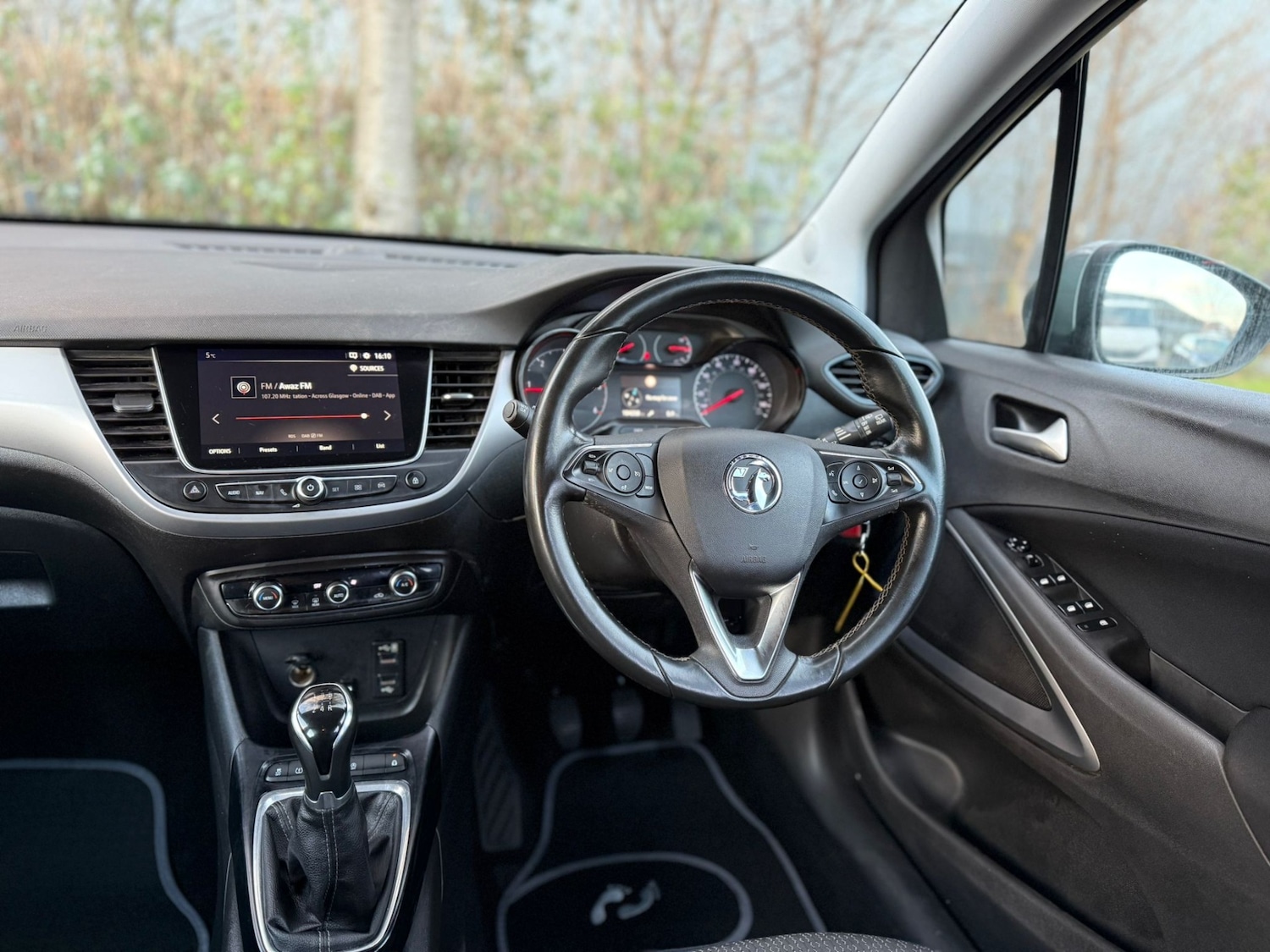 Used Vauxhall Crossland X 2018 for sale - 76758745: Photo 10