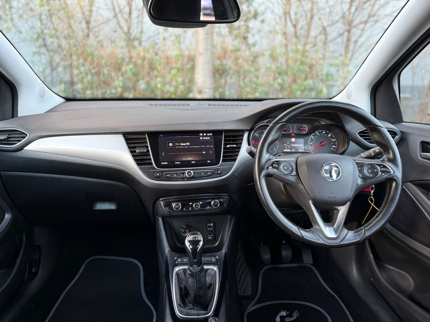 Used Vauxhall Crossland X 2018 for sale - 76758745: Photo 9
