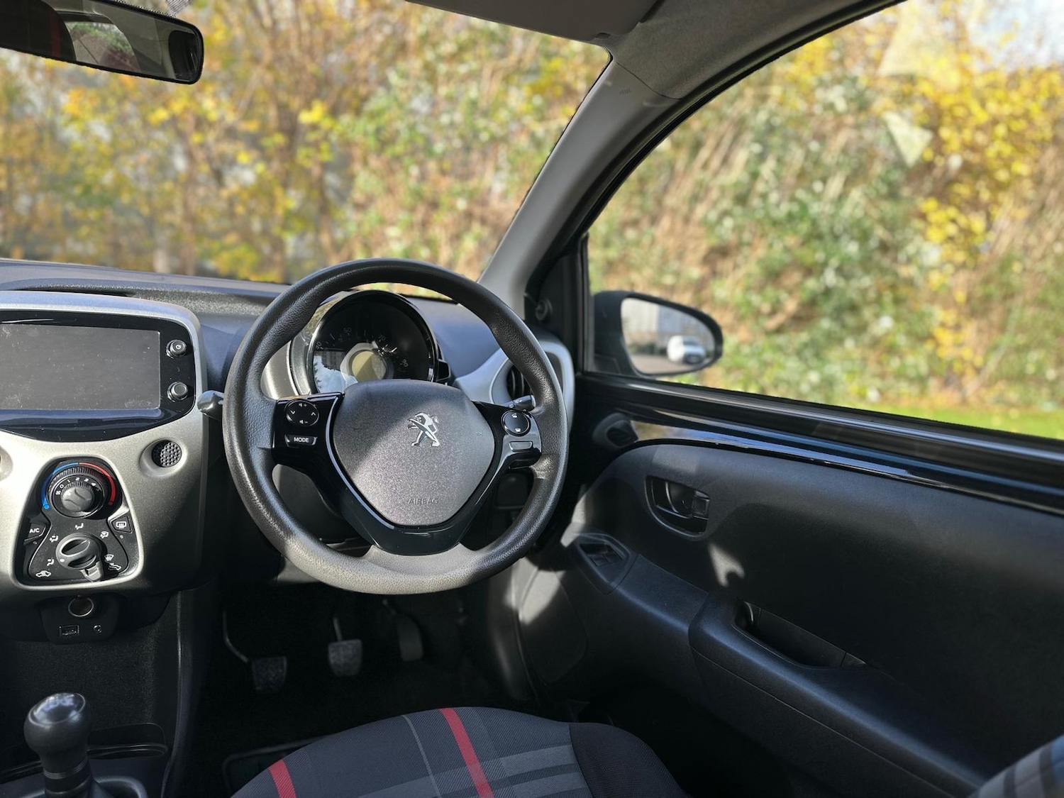 Used Peugeot 108 2016 for sale - 76379057: Photo 10