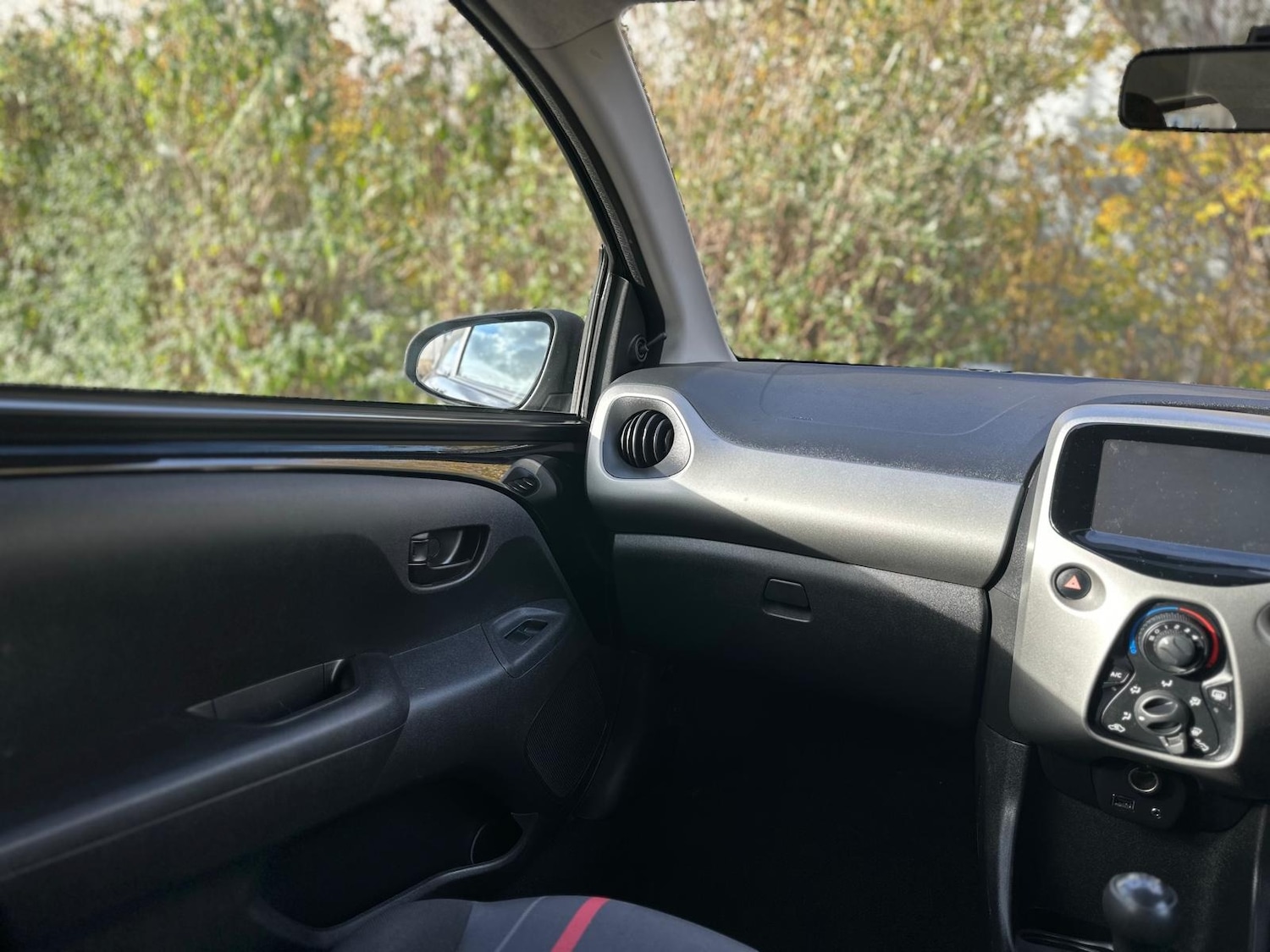 Used Peugeot 108 2016 for sale - 76379057: Photo 8