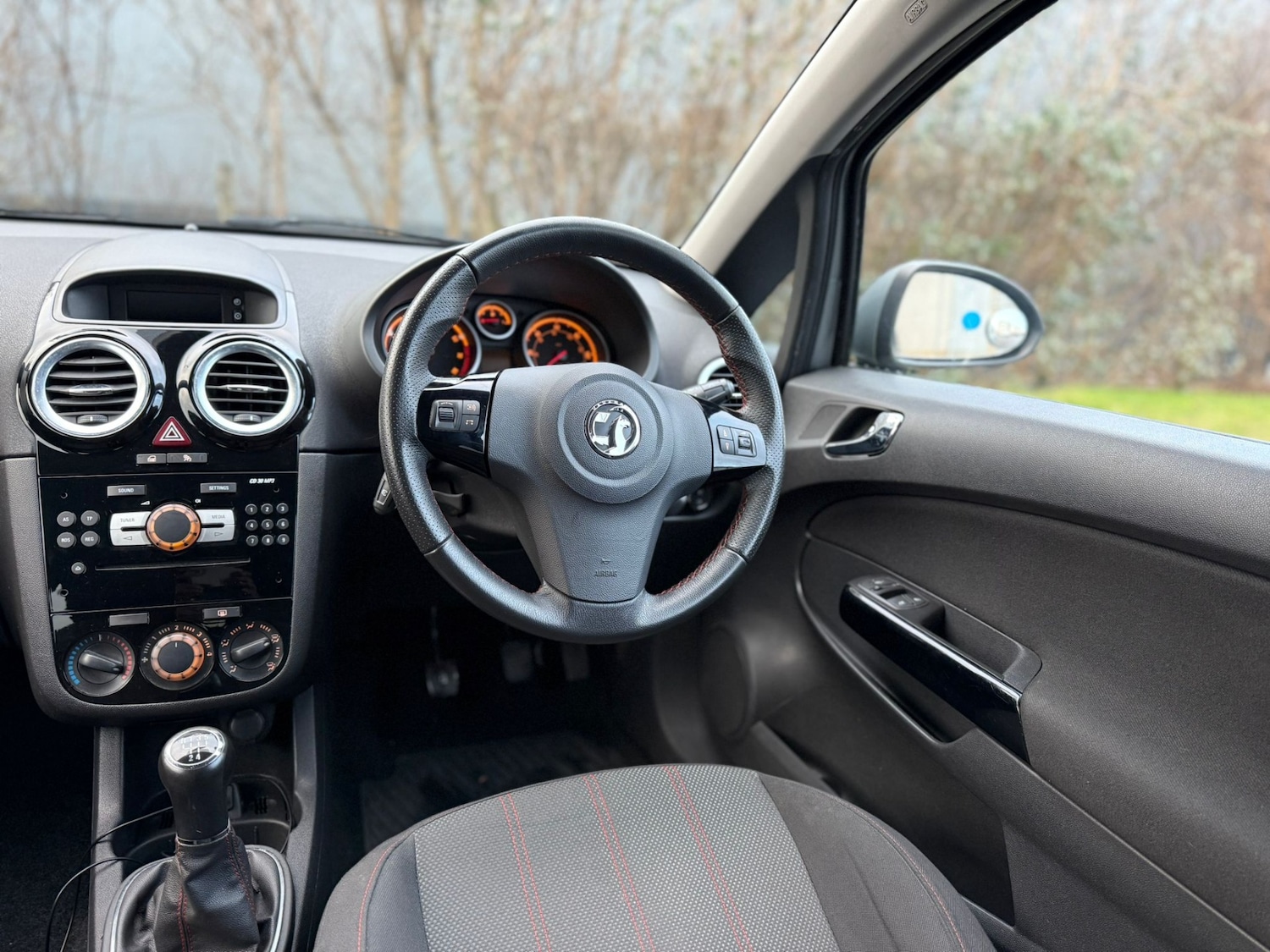 Used Vauxhall Corsa 2012 for sale - 77186795: Photo 9