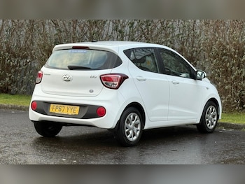 Used Hyundai i10 2017 for sale - 77235564: Photo