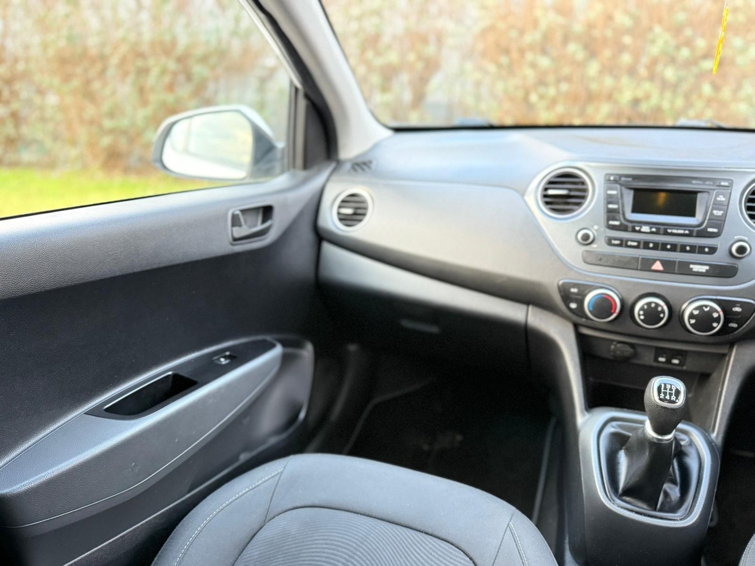 Used Hyundai i10 2017 for sale - 77235564: Photo 7