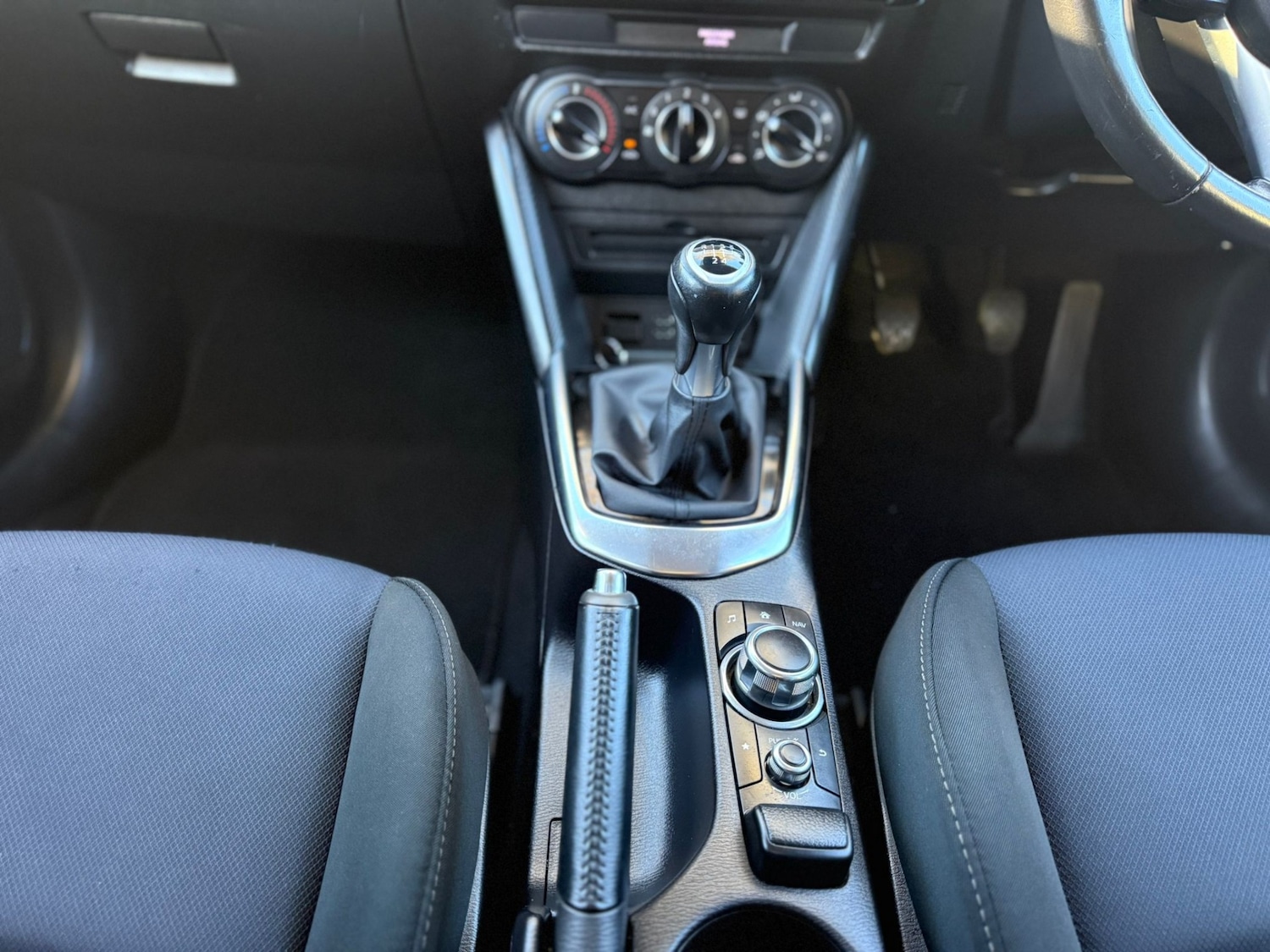 Used Mazda Mazda2 2016 for sale - 76758795: Photo 11