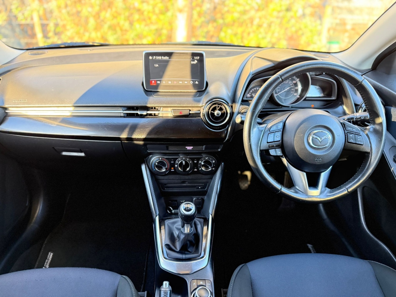 Used Mazda Mazda2 2016 for sale - 76758795: Photo 9