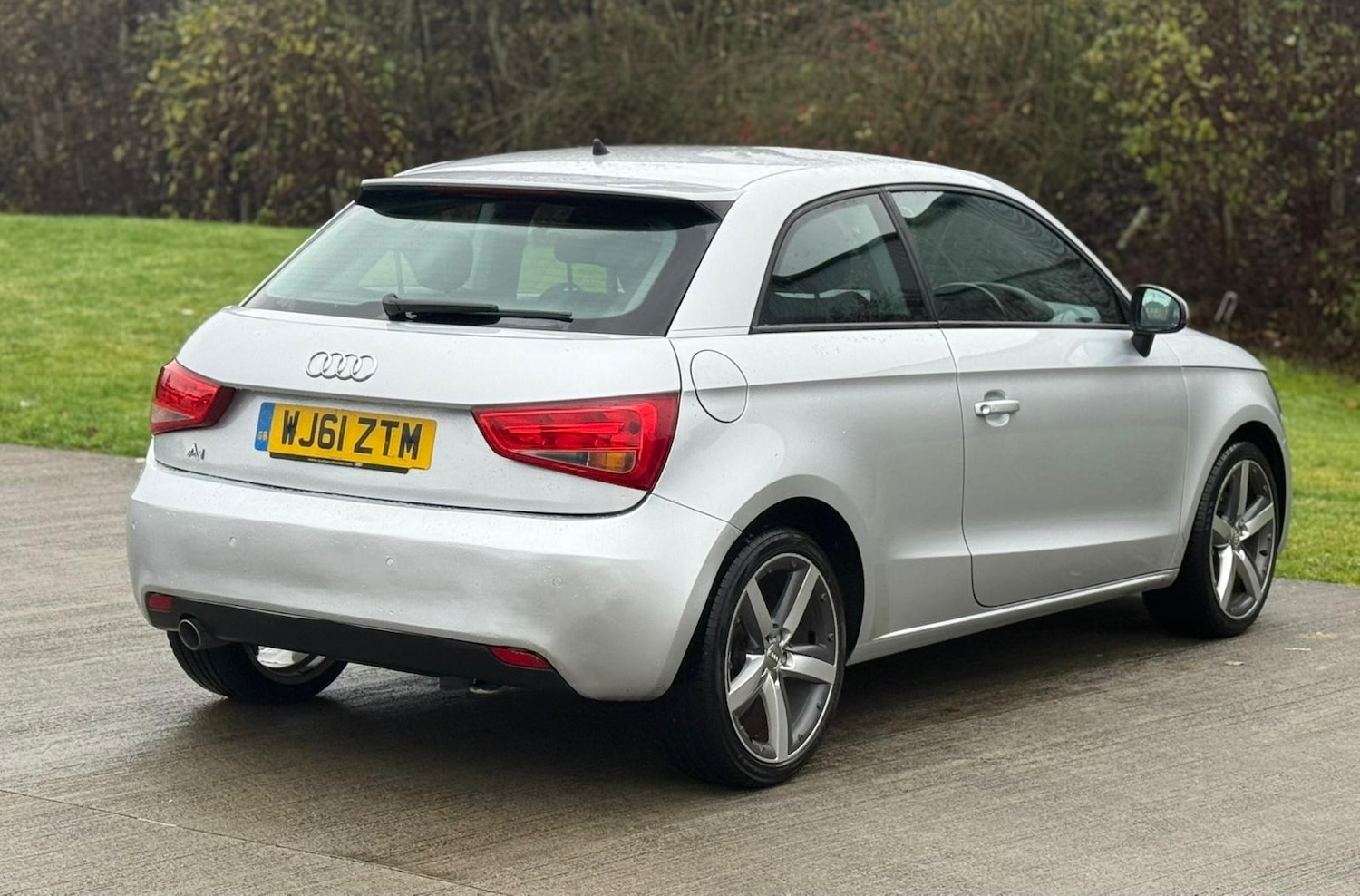 Used Audi A1 2011 for sale - 76948163: Photo 4