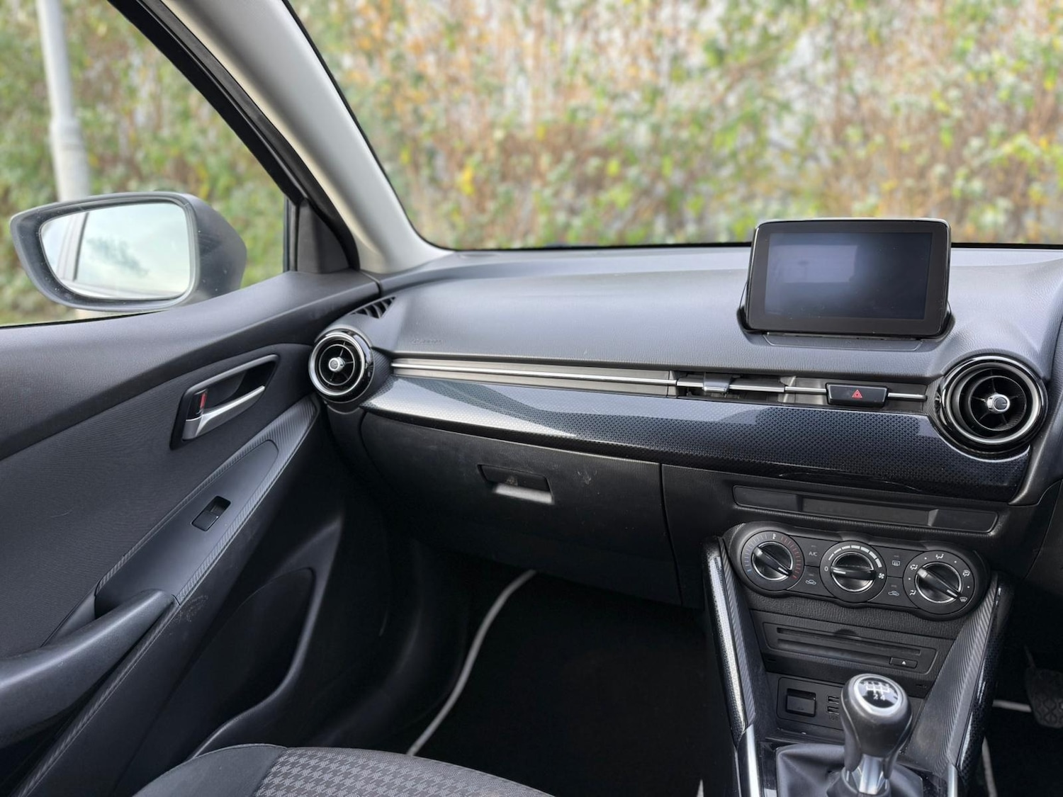 Used Mazda Mazda2 2017 for sale - 76706999: Photo 9