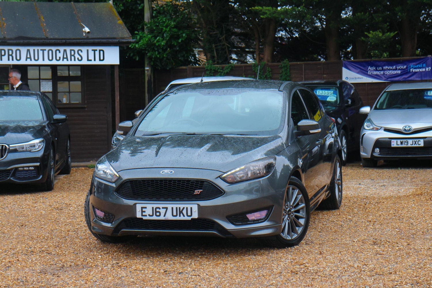 Used Ford Focus for sale - 77898504: Photo 2