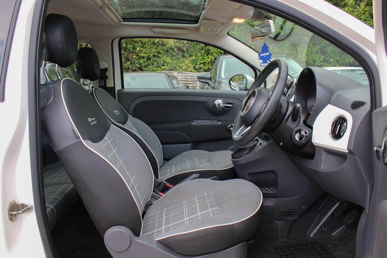 Used Fiat 500 2017 for sale - 76099631: Photo 30