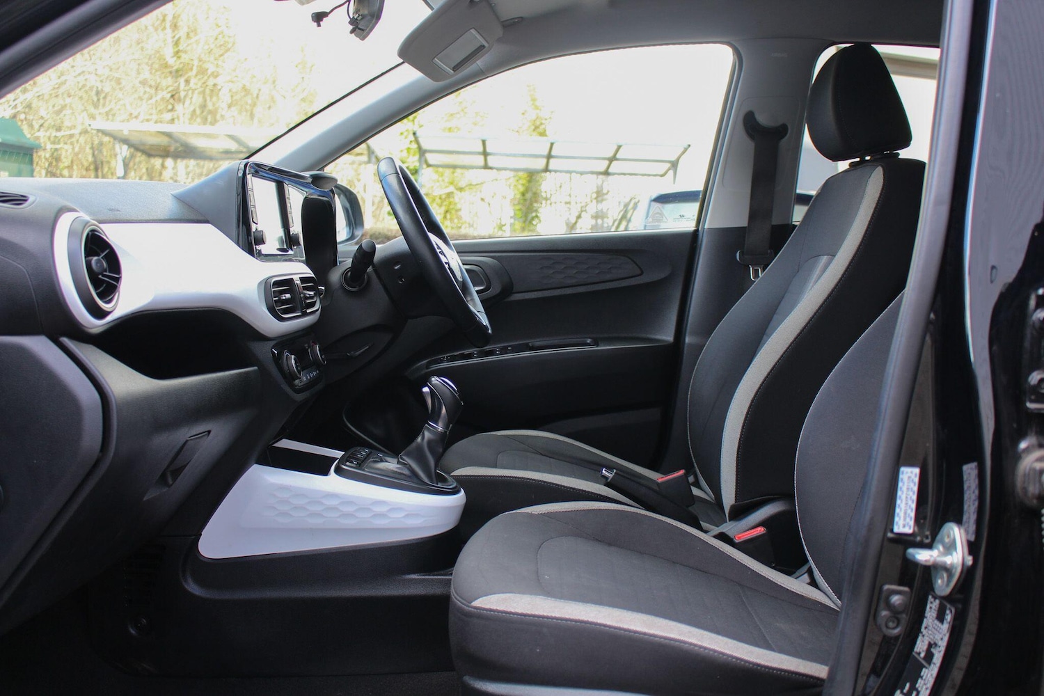 Used Hyundai i10 2023 for sale - 77611476: Photo 18