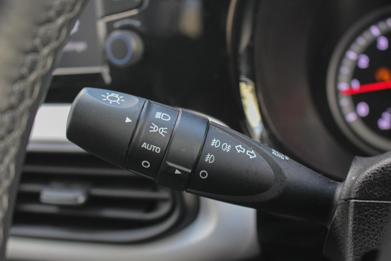 Used Hyundai i10 2023 for sale - 77611476: Photo 29