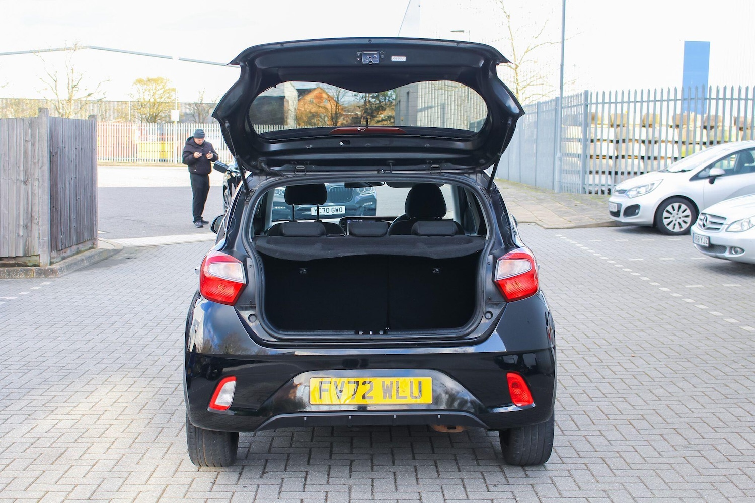 Used Hyundai i10 2023 for sale - 77611476: Photo 7