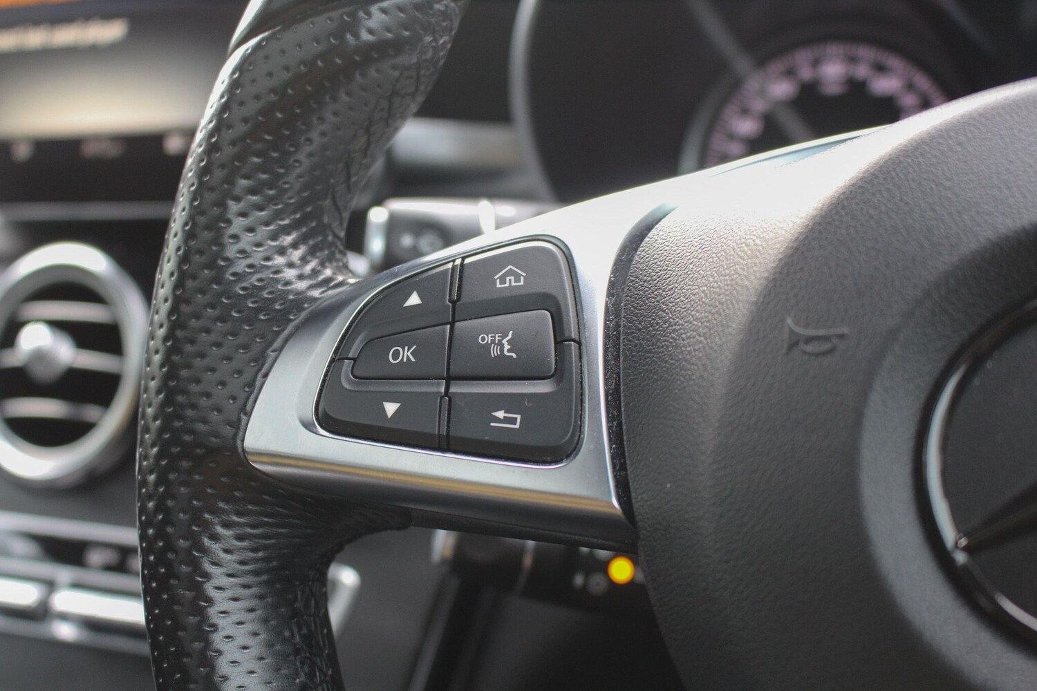 Used Mercedes-Benz GLC for sale - 77574516: Photo 46