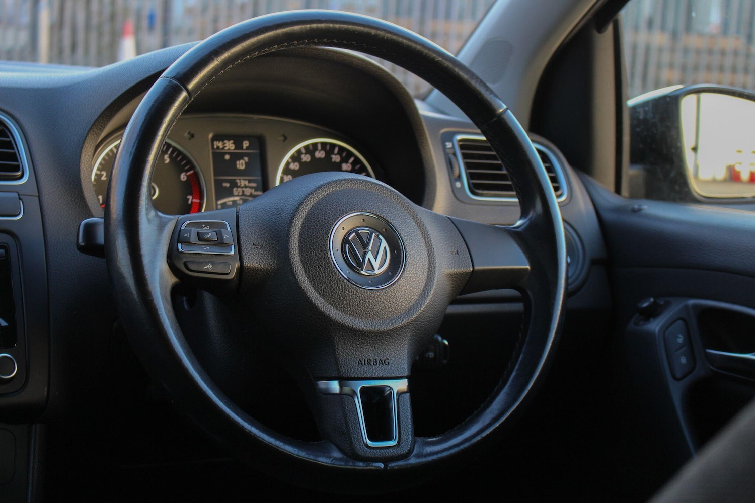 Used Volkswagen Polo 2012 for sale - 77101789: Photo 23