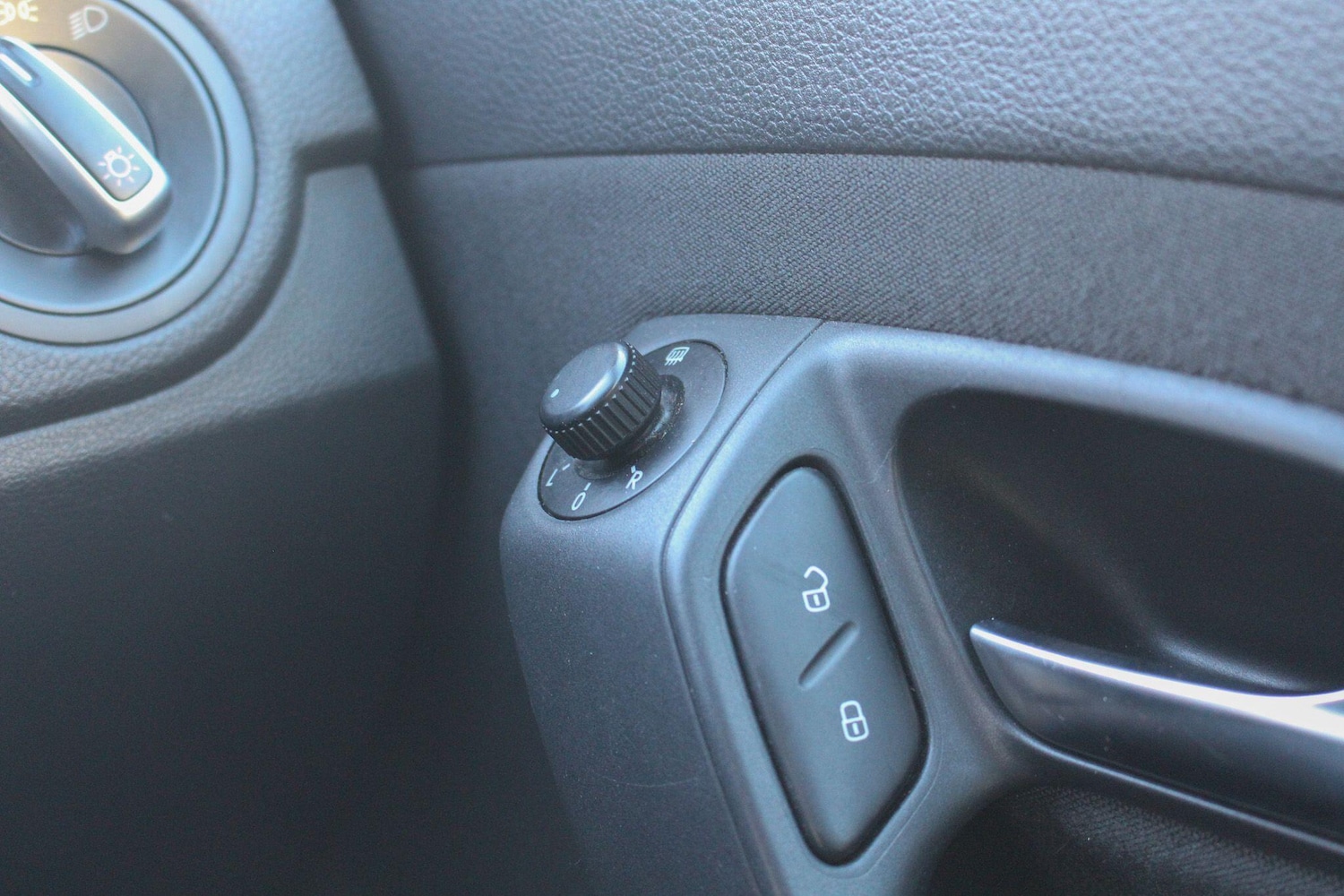 Used Volkswagen Polo 2012 for sale - 77101789: Photo 27