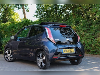 Used Toyota AYGO 2017 for sale - 79236220: Photo
