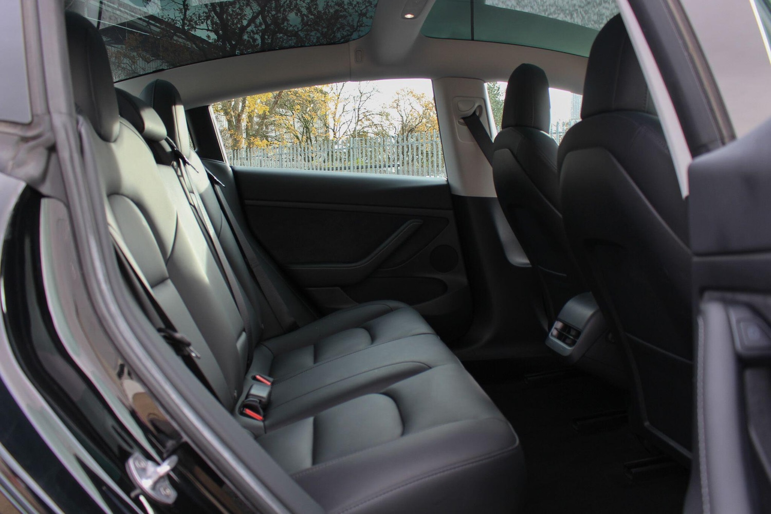 Used Tesla Model 3 2021 for sale - 76850491: Photo 39