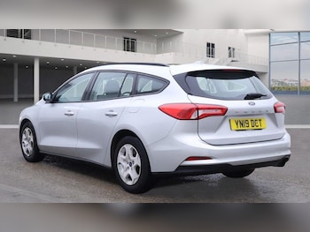 Used Ford Focus 2019 for sale - 77958140: Photo
