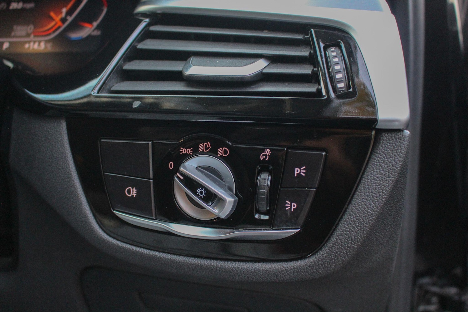 Used BMW 5 Series 2020 for sale - 76592636: Photo 30