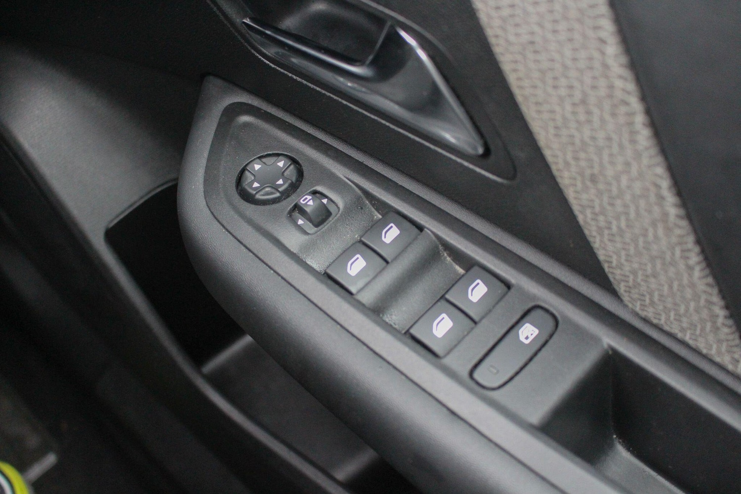 Used Citroen C4 2023 for sale - 76561770: Photo 28