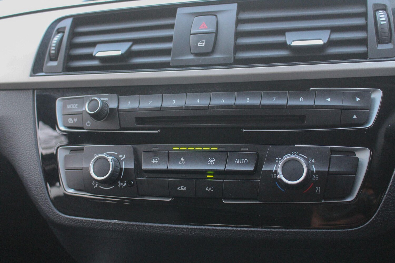 Used BMW 1 Series 2018 for sale - 77351489: Photo 40