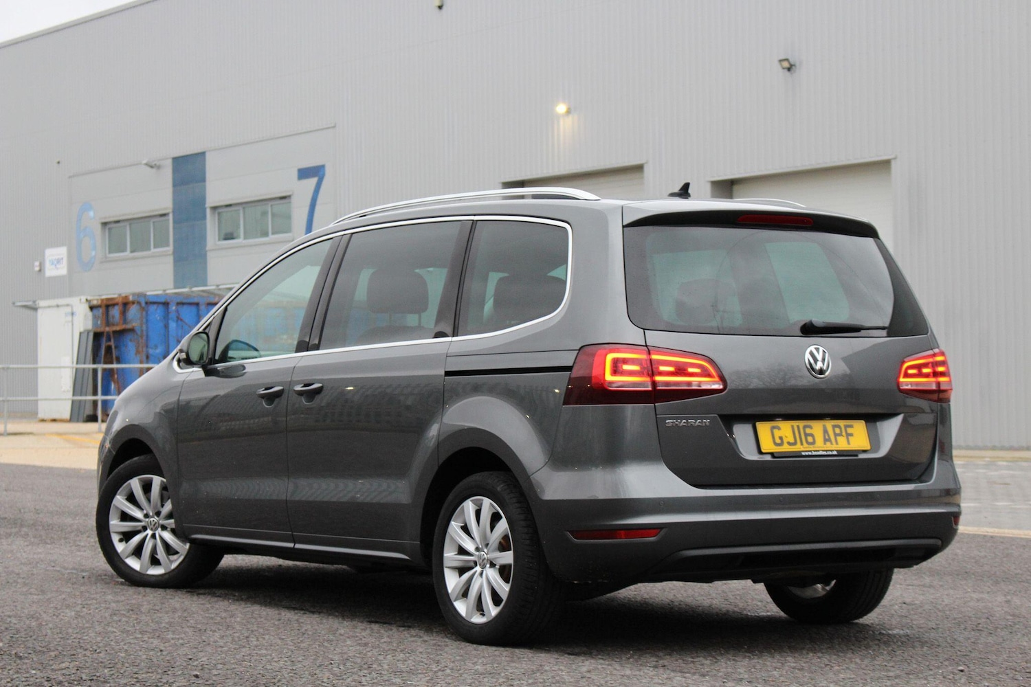 Used Volkswagen Sharan 2016 for sale - 77633184: Photo 3