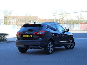 Used Nissan Qashqai 2018 for sale - 77957776: Photo