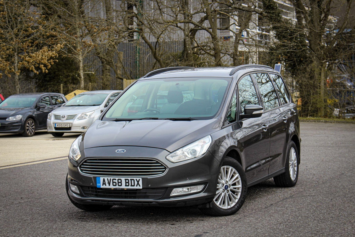 Used Ford Galaxy 2018 for sale - 77852837: Photo 2