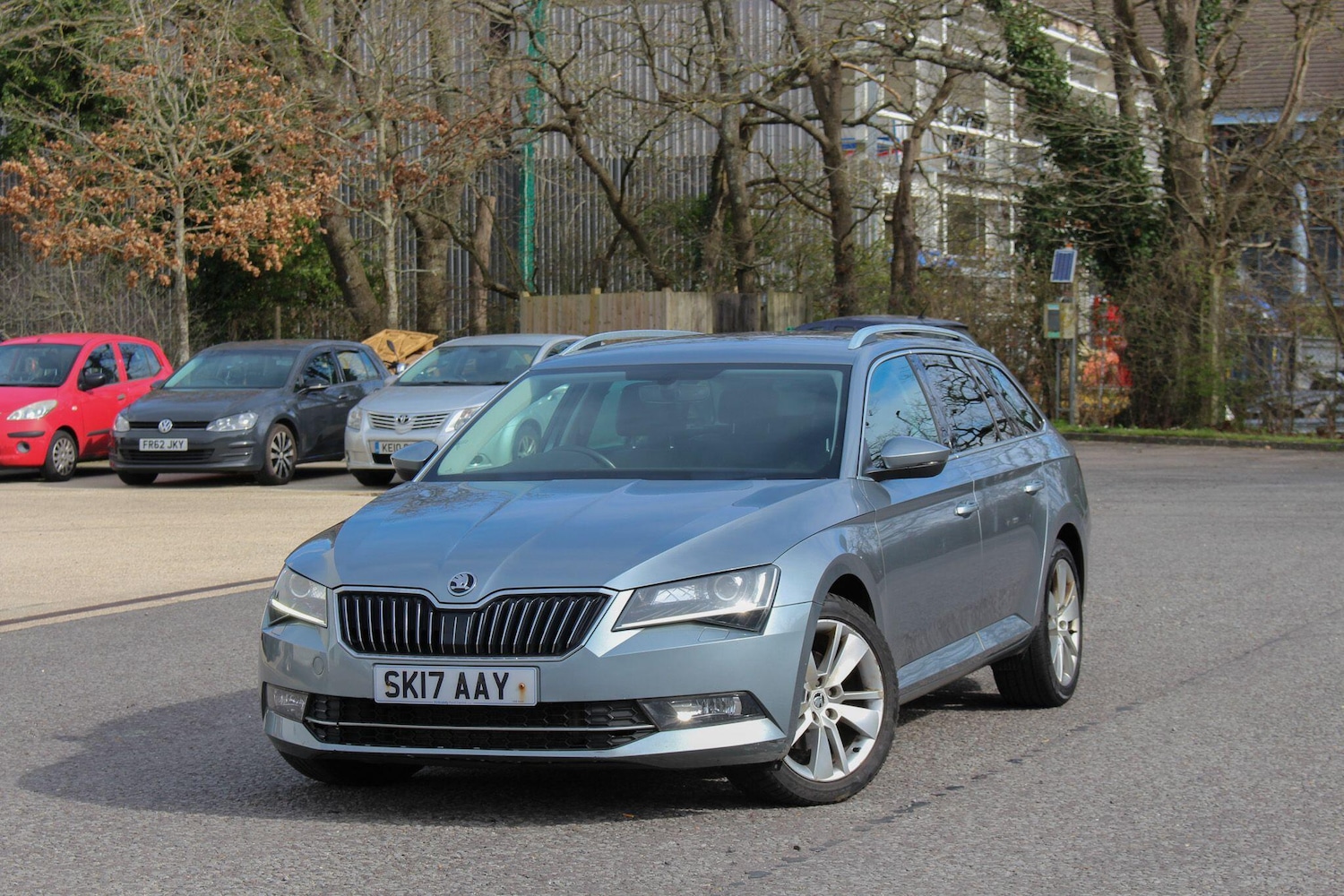 Used Skoda Superb 2017 for sale - 77838463: Photo 2