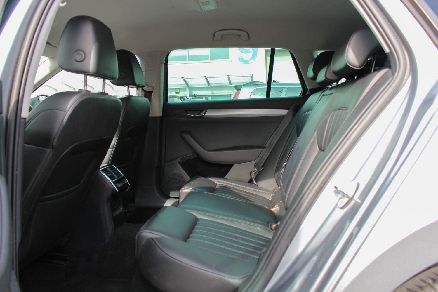 Used Skoda Superb 2017 for sale - 77838463: Photo 23