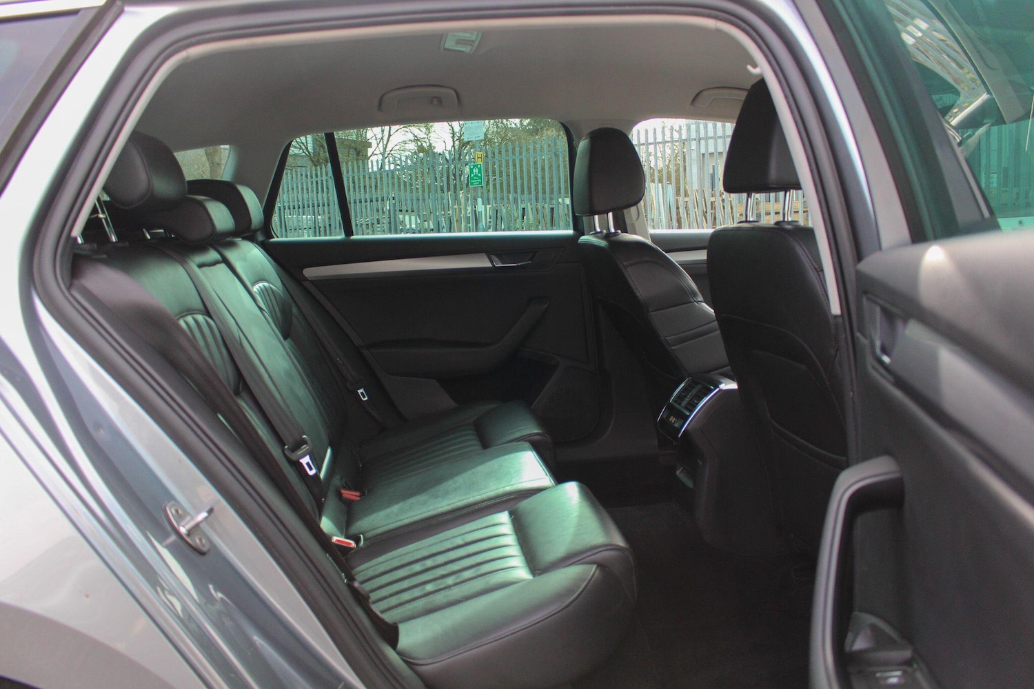 Used Skoda Superb 2017 for sale - 77838463: Photo 28