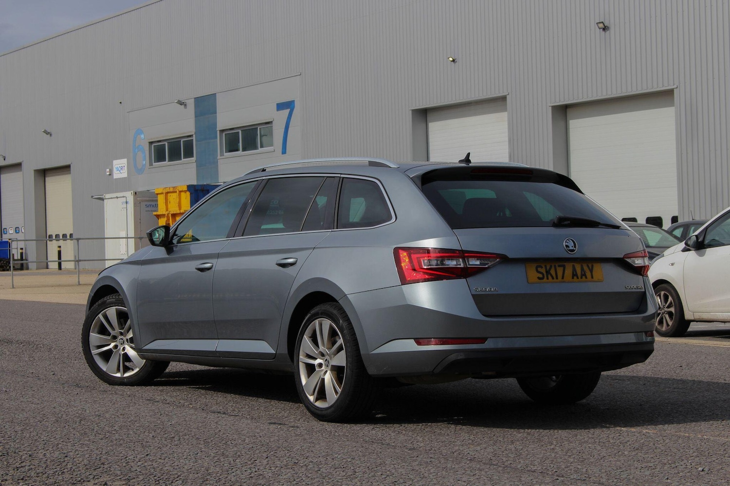 Used Skoda Superb 2017 for sale - 77838463: Photo 3