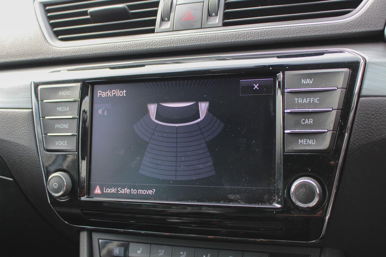 Used Skoda Superb 2017 for sale - 77838463: Photo 53