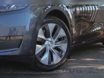Used Tesla Model Y 2022 for sale - 79697995: Photo