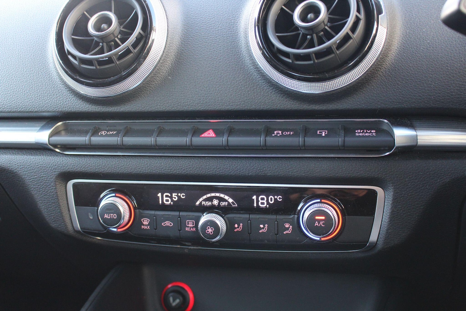 Used Audi A3 2014 for sale - 76935867: Photo 33