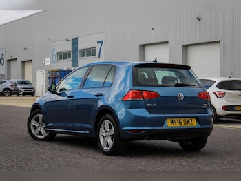 Used Volkswagen Golf 2016 for sale - 77646642: Photo